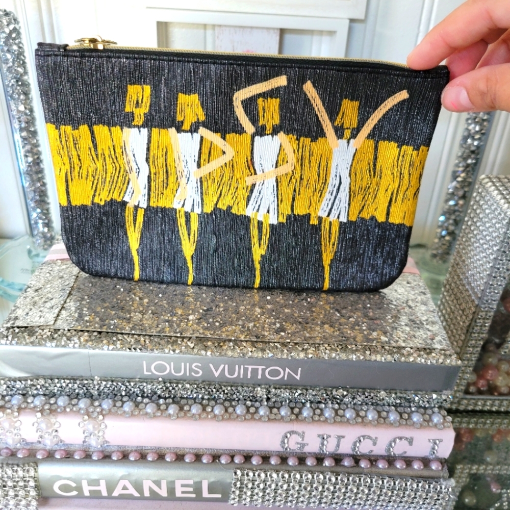 🌸 Ipsy cosmetic Bag 👑